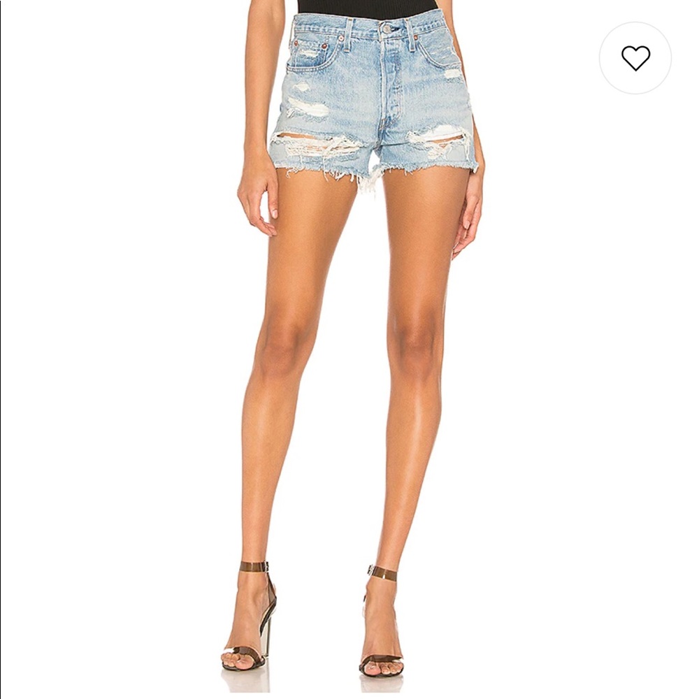 NWOT 501 Levi High Rise Jean Shorts